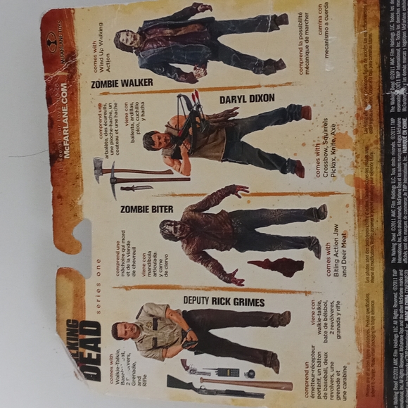 The Walking Dead Zombie Walker Action Figure With Wind Up Walking Action - Picture 7 of 8